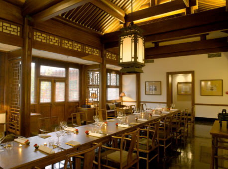 Decorated with Ming Dynasty- inspired furnishings, the Chinese restaurant serves Peking duck and several imperial dishes, along with traditional Cantonese cuisine. The restaurant comprises of nine different rooms, six of which are intimate areas intended for private gatherings.